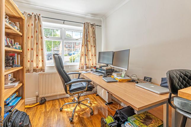 20, Morefields, Tring photo 4