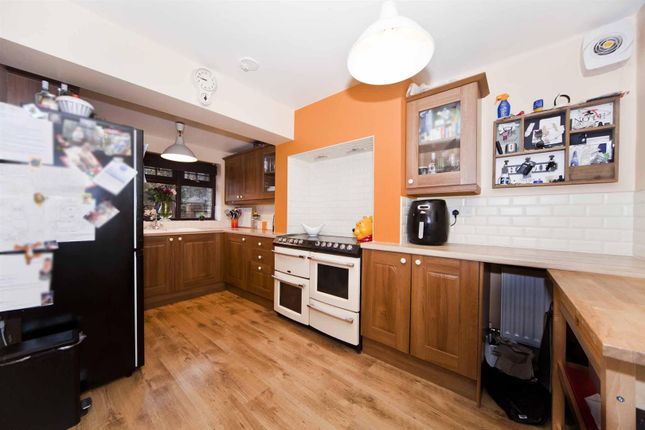23, Barsloan Grove, Peterlee photo 3