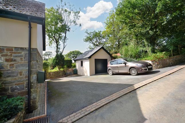 Cottage for sale in St. Clears, Carmarthen