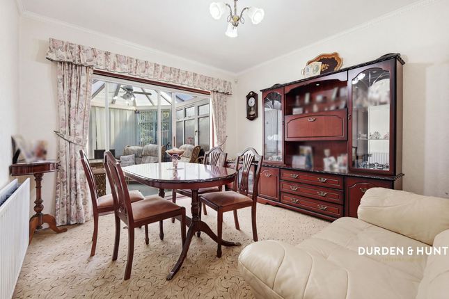 127 Poynings Avenue, Southend-On-Sea photo 4