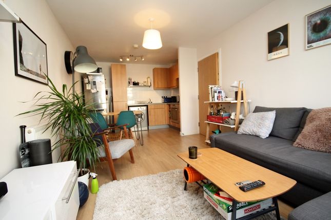 Thumbnail Flat to rent in Holly Court Dolphin Approach, Romford