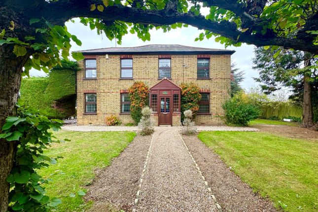 Rolphs House, Blasford Hill, Little Waltham, Chelmsford CM3 3Pf