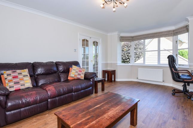 8, Ammanford, Caversham, Reading photo 3