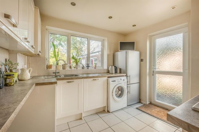 Fir Tree Way, Hassocks photo 4