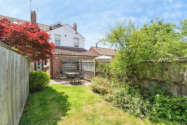 13, Peacock Lane, Holt photo 4