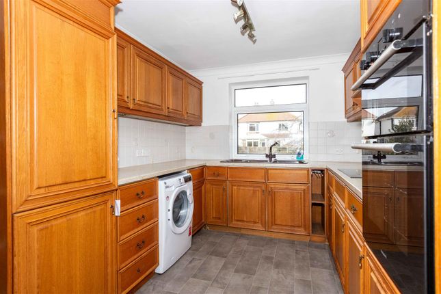 28, Hythe Road, Worthing photo 4