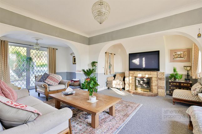 Cotswold, Hyndburn Road, Great Harwood photo 3