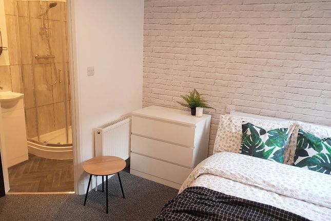 6 Esher Road, Liverpool photo 5