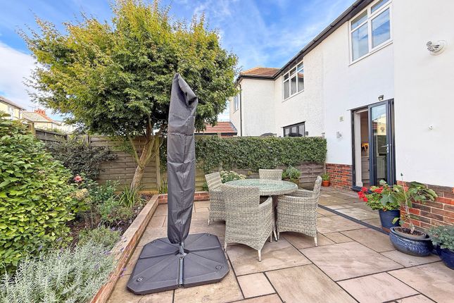 44 Pannal Ash Drive, Harrogate photo 4