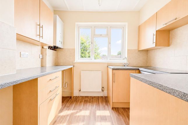 Sedlescombe Road North, St Leonards-On-Sea photo 2