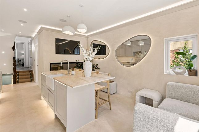 17A, Dean Road, London photo 4