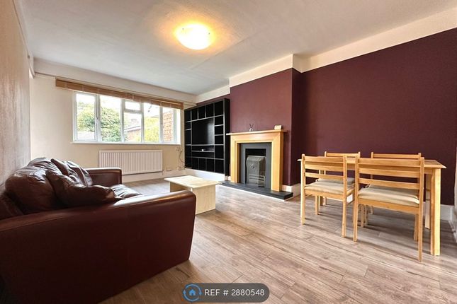 Elmshurst Crescent, Off East End Road East Finchley, London photo 4