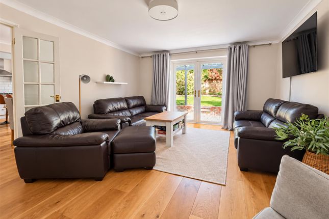 24, Lime Way, Heathfield photo 2