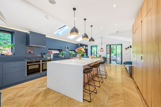134, Pepys Road, London photo 3