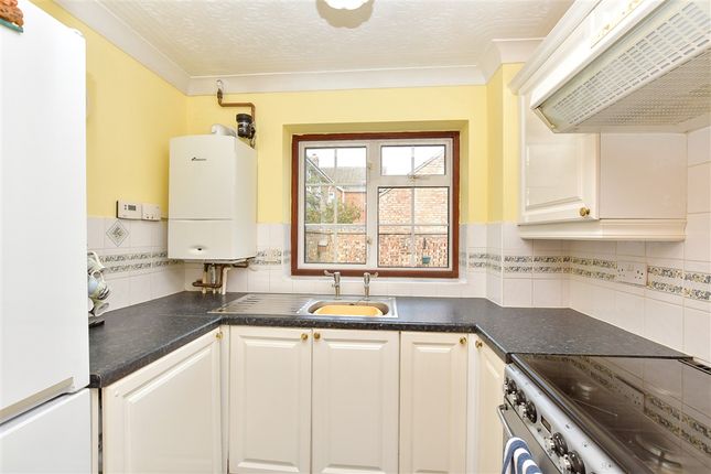 Laxton Way, Faversham photo 4