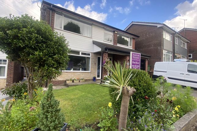 Thumbnail Detached house for sale in Cemetery Road, Royton