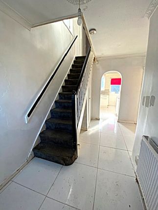 30 Stockmoor Road, LIVERPOOL photo 2