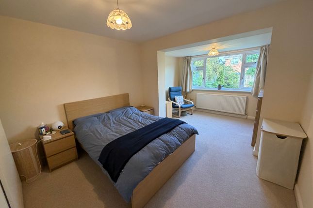 39, Nottingham photo 5