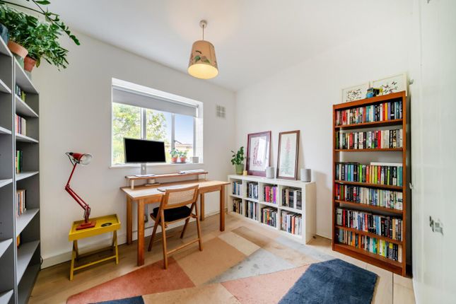 Bromley Road, London photo 3