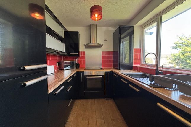 43, Larchwood Drive, Cheshire photo 3