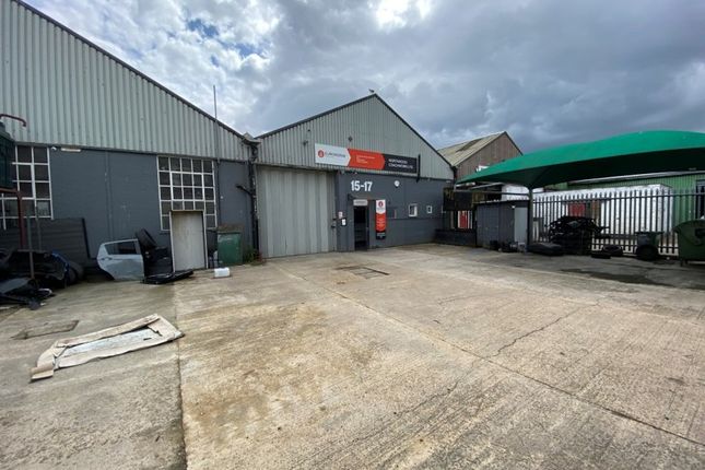 Industrial to let in Unit 15-17, Moor Park Industrial Centre, Tolpits Lane, Watford, Hertfordshire