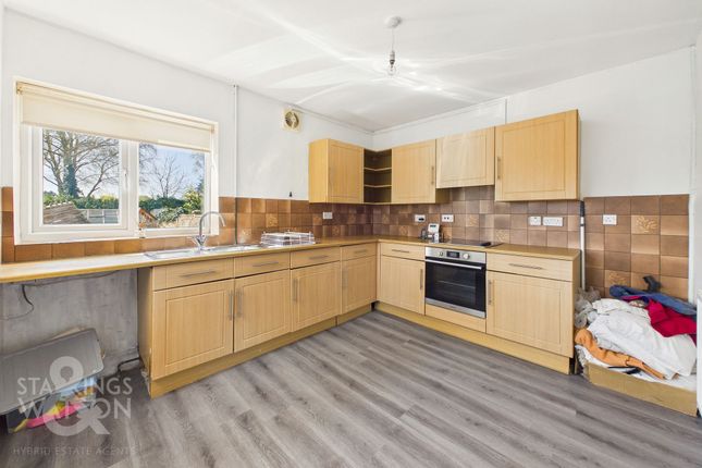 124 Hercules Road, Norwich photo 3