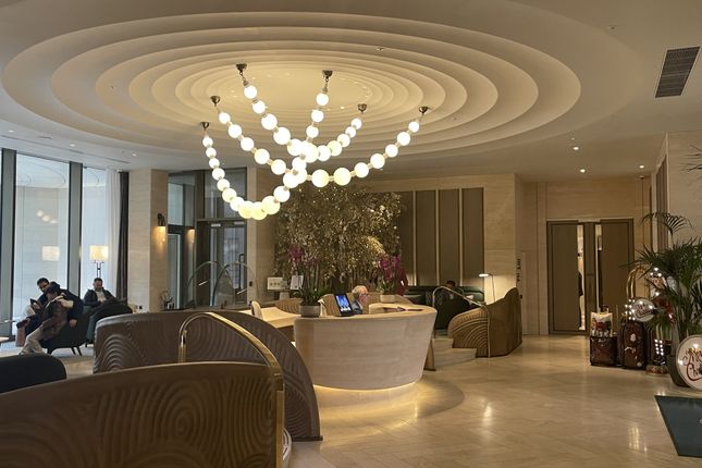 1-bed flat on Apartment A903 One Thame City,, 8 Carnation Way, London, £1,000,000
