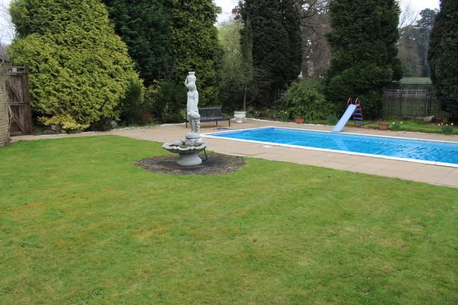 Property history - 229 Castlecroft Road, Finchfield, Wolverhampton WV3