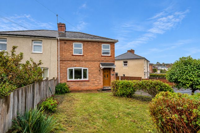 3-bed semi-detached on Mayfield Avenue, Worcester, £240,000
