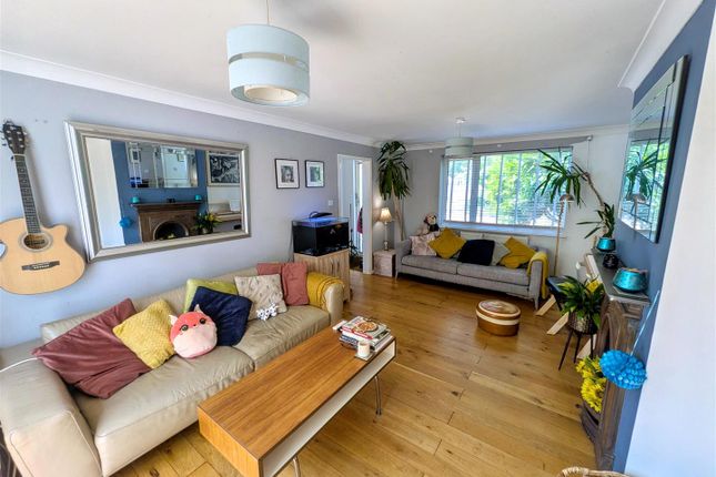 7, Church Lane, Tangmere photo 3