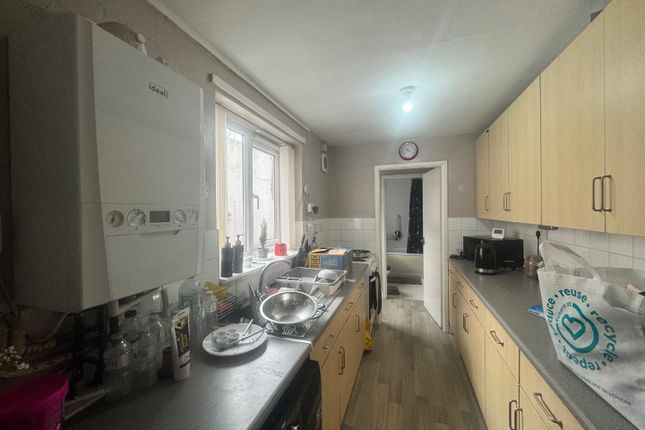 20, Ridsdale Street, Darlington photo 5