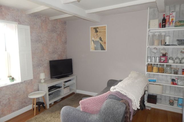 97 Kilpin Hill Lane, Dewsbury photo 4
