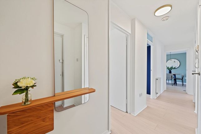 Flat 9, 45, Sunningfields Road, London photo 3
