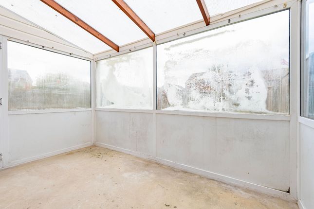 16 Neville Road, Norwich photo 4