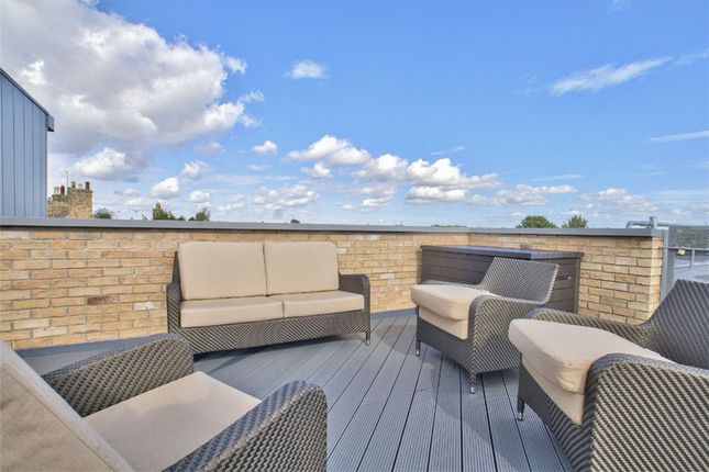 Apt 21, Elm Tree Court, Huntingdon photo 2