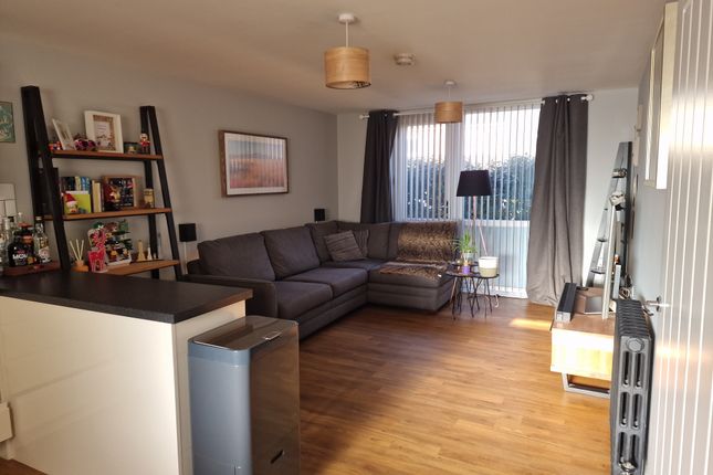 Thumbnail Flat to rent in Buttercup Crescent, Emersons Green, Bristol