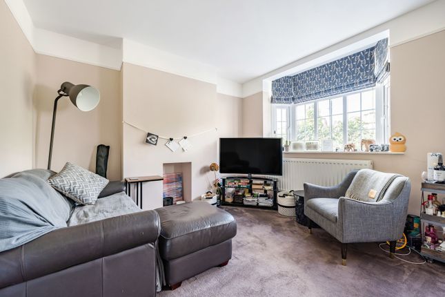 Thumbnail Flat for sale in The Broadway, Beddington
