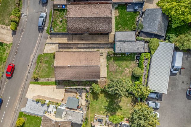 2, Marlborough Croft, Brackley photo 4