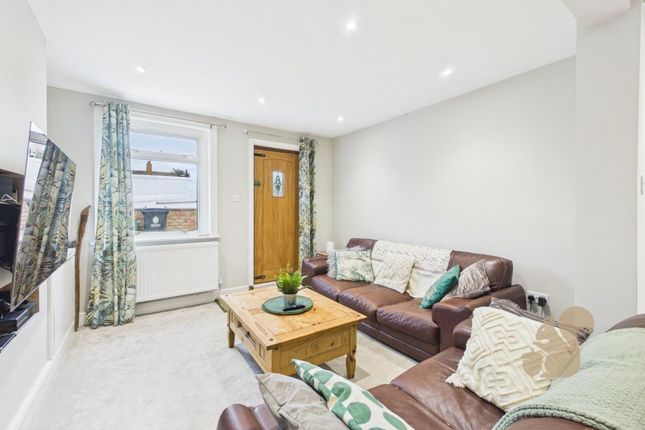 46 Harwich Road, Manningtree photo 4