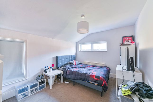 Crawthew Grove, East Dulwich photo 4