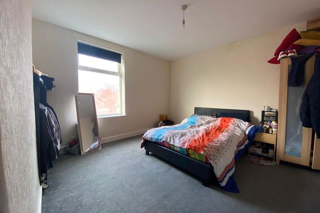 25, Johnson Street, Swinton photo 2