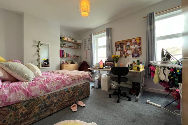 47, Merthyr Street, Cardiff photo 4