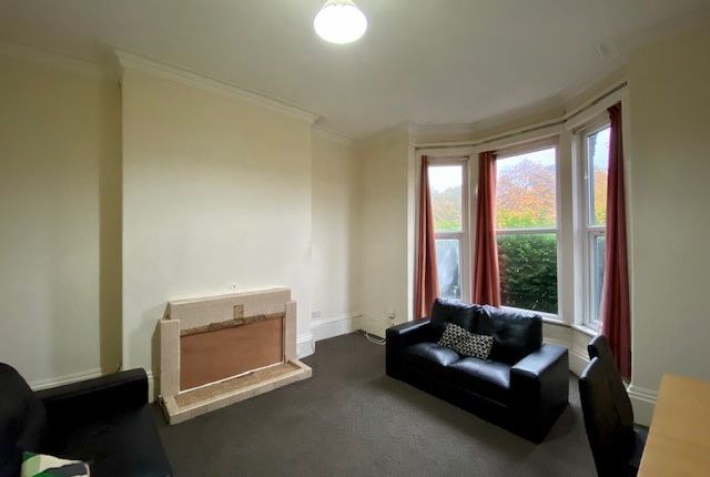 Terraced house to rent in Ground Floor Flat, Hanover Square, Leeds