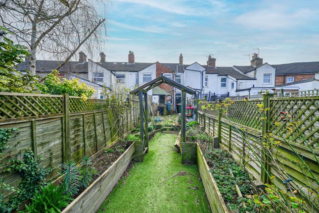 Terraced house for sale in Ashwell Street, Leighton Buzzard