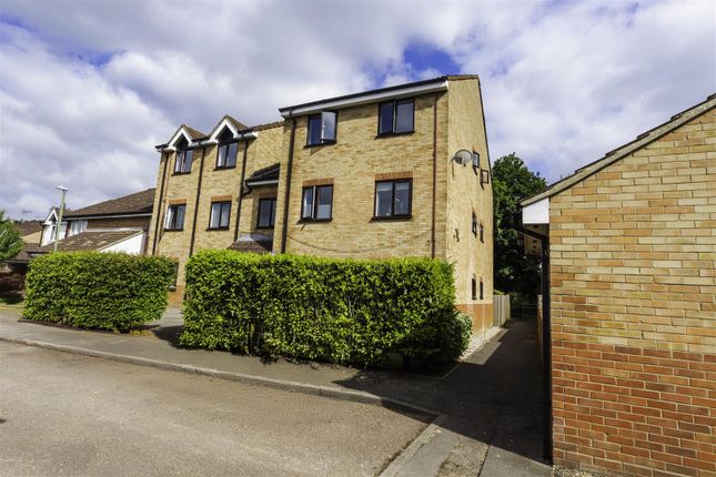 108 Markwell Wood23.Jpg