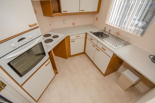 Park View Court, Staple Hill photo 4