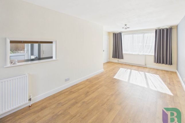 34, San Remo Road, Woburn Sands photo 4