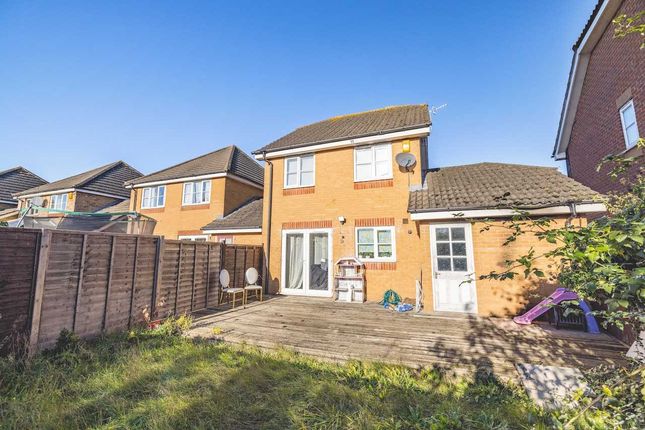 Link-detached house for sale in Earls Lane, Cippenham