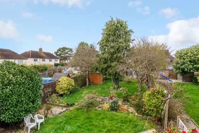 Terraced house for sale in Hawthorn Way, Shepperton