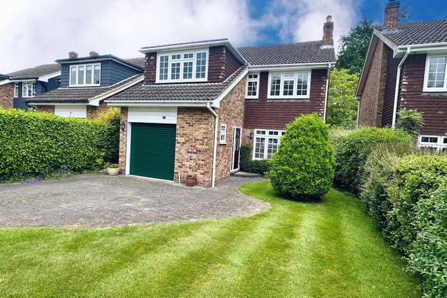 Thumbnail Detached house for sale in St. Andrews Place, Shenfield, Brentwood